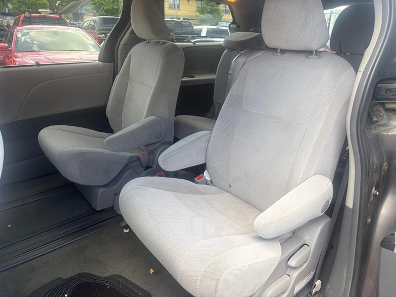 Toyota Sienna  2015