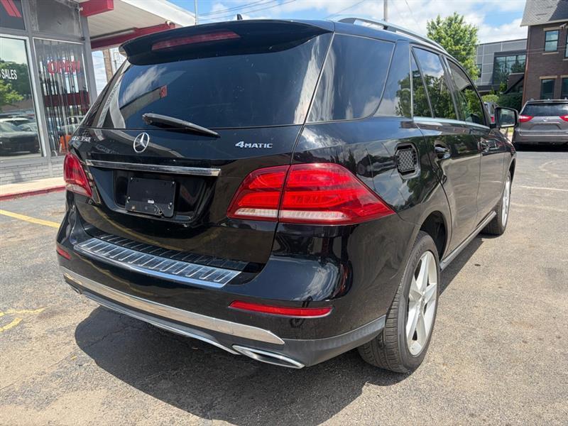 Mercedes-Benz GLE-Class  2018