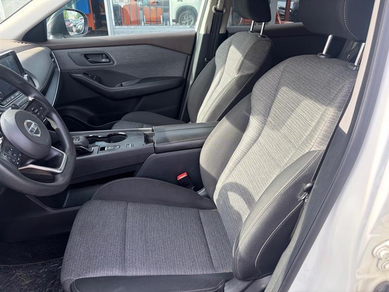 Nissan Rogue  2021