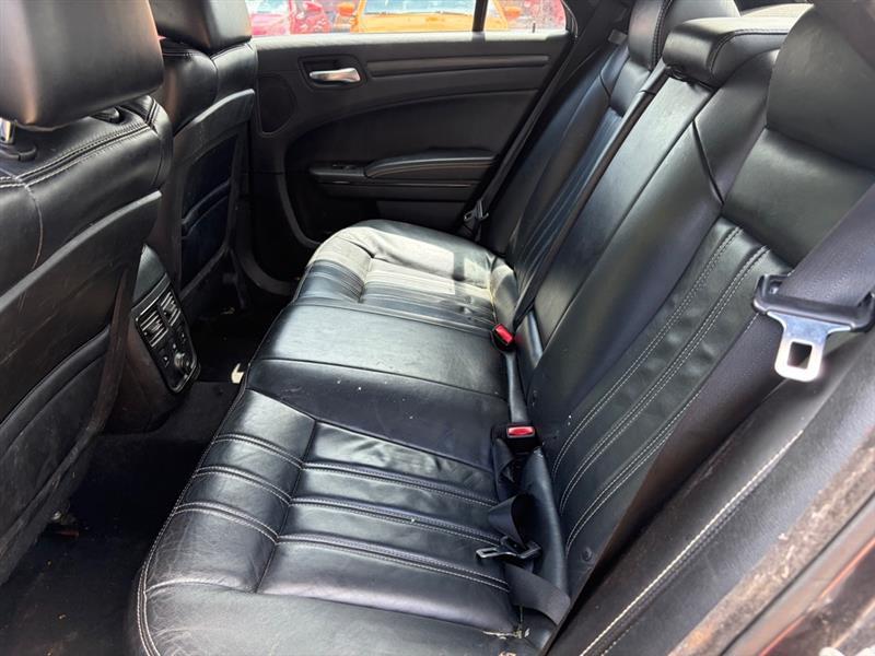 Chrysler 300  2014