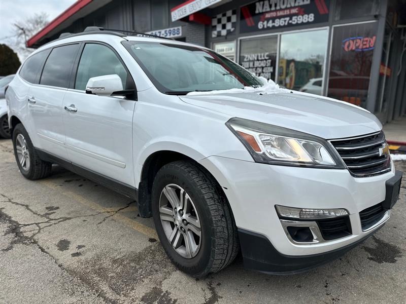 2016 Chevrolet Traverse LT FWD photo