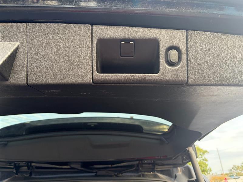 Chevrolet Suburban  2018
