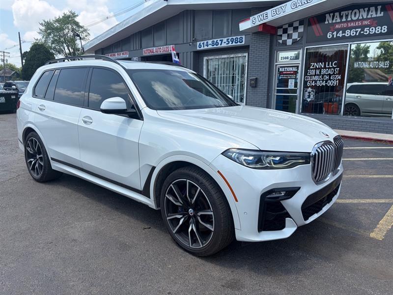 2019 BMW X7 xDrive50i's photo