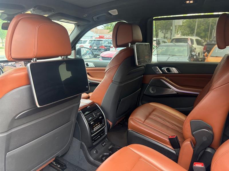BMW X7  2019