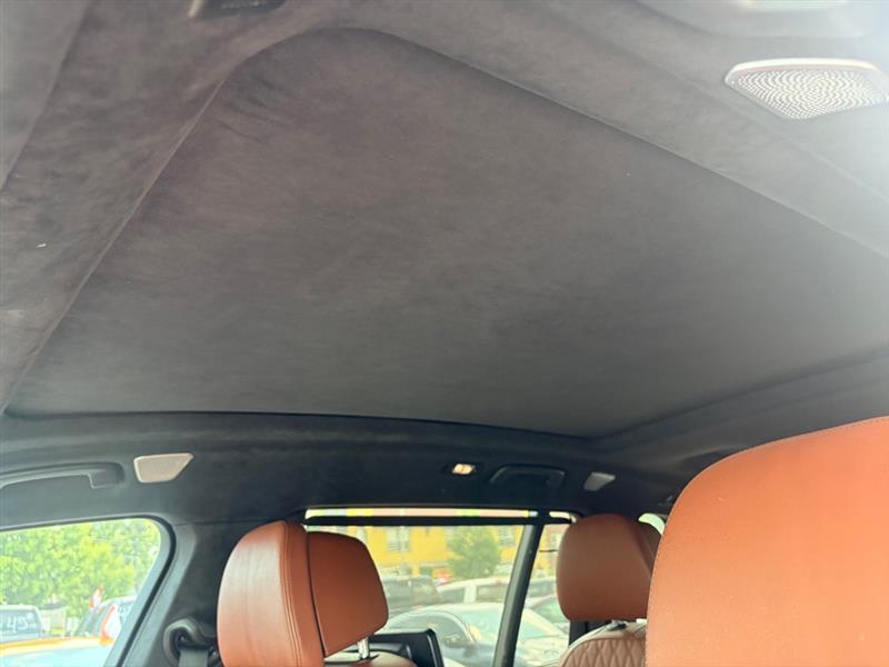 BMW X7  2019