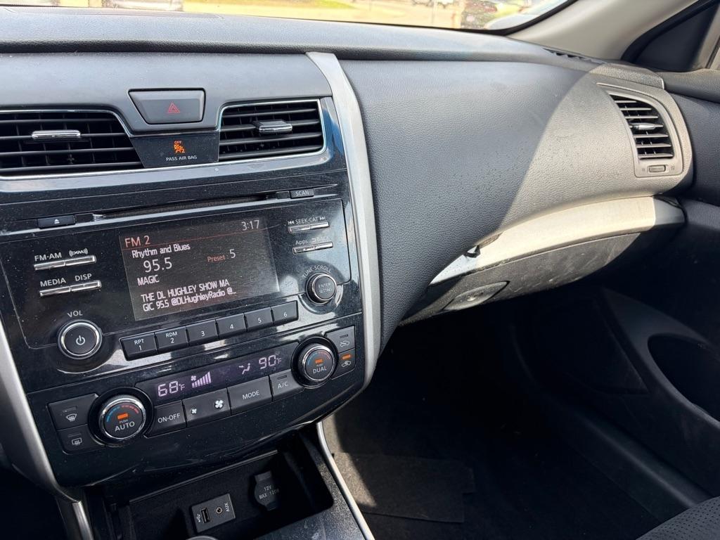 Nissan Altima  2014