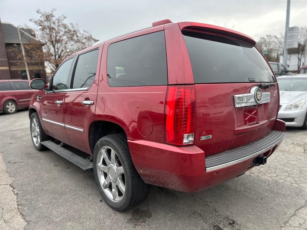 Cadillac Escalade  2012
