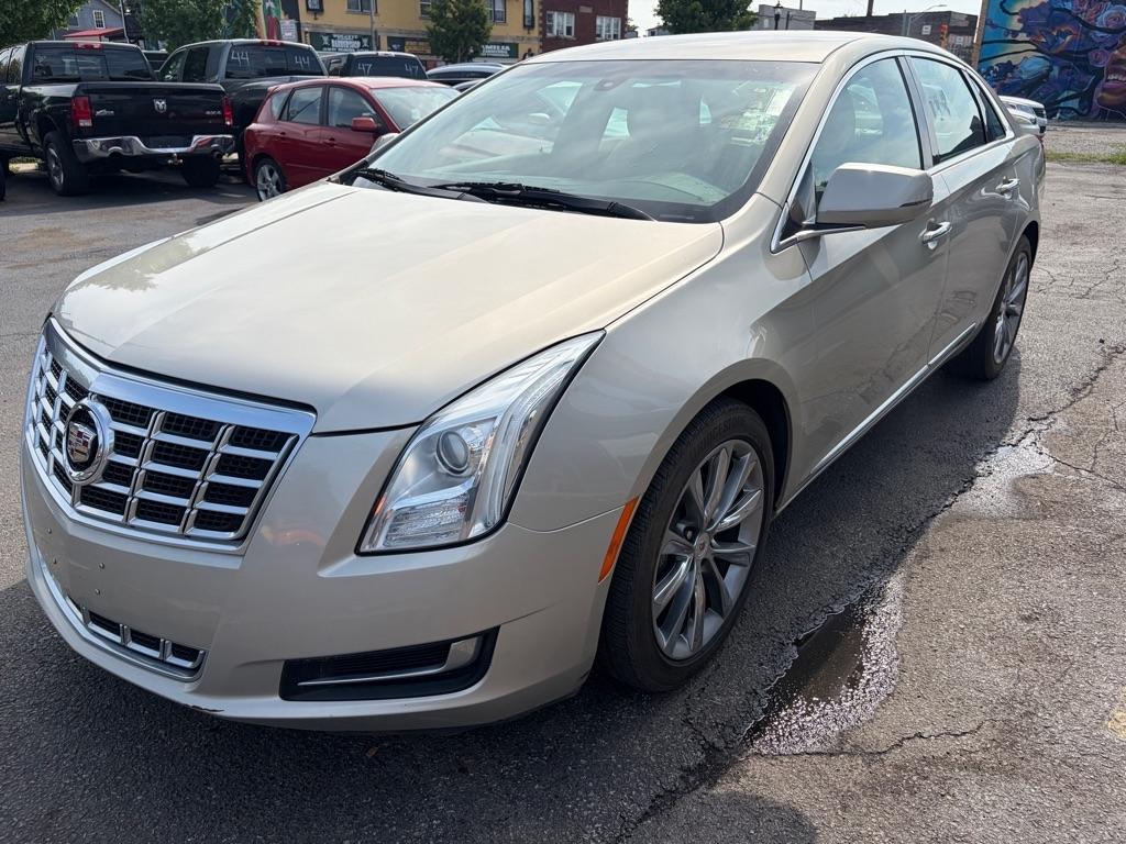 Cadillac XTS  2013