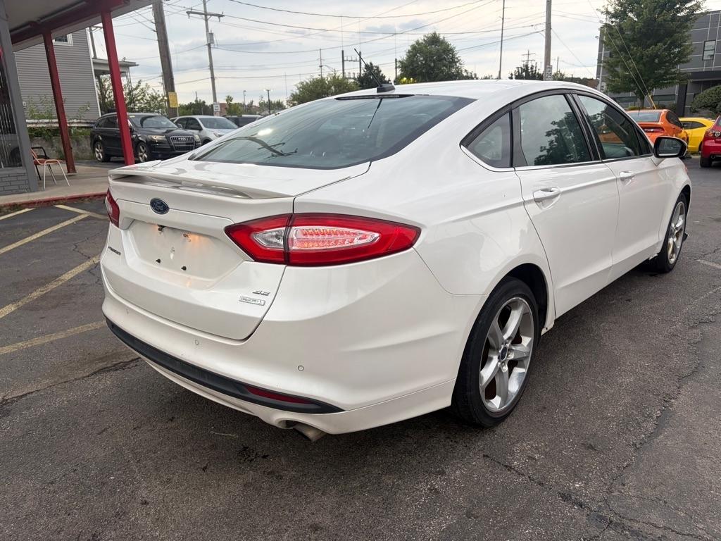 Ford Fusion  2016