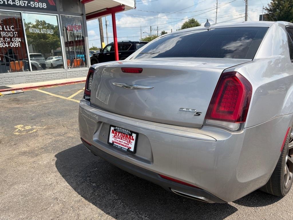 Chrysler 300  2018