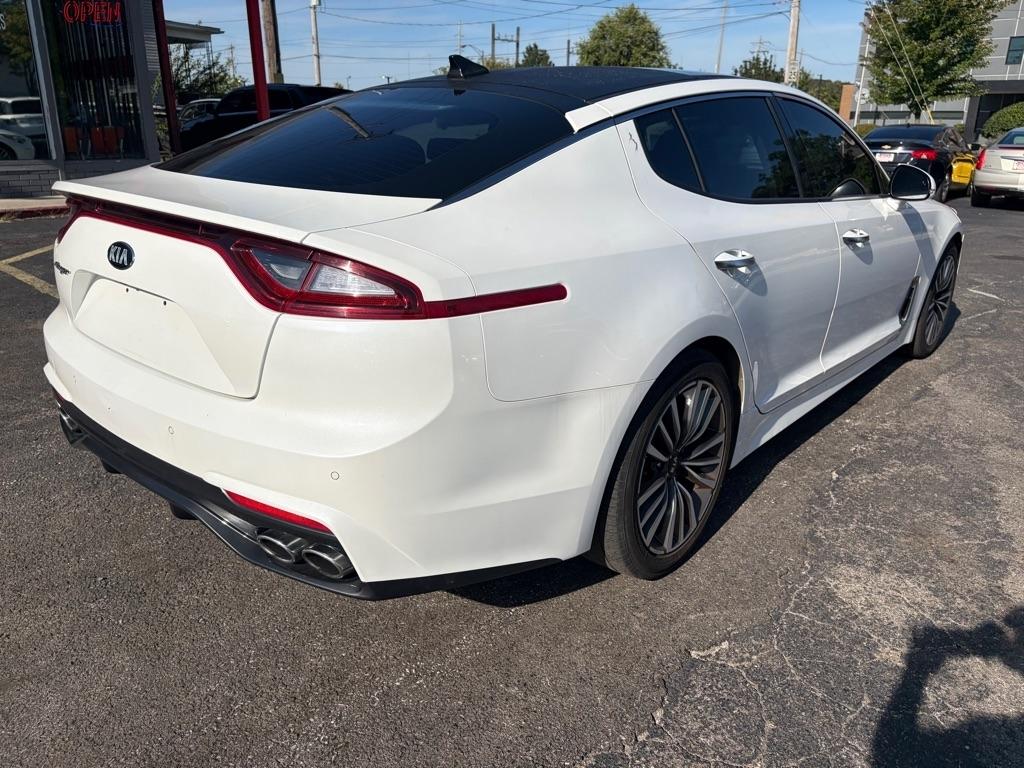 Kia Stinger  2018