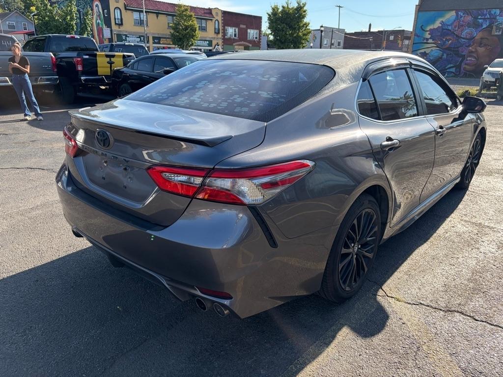 Toyota Camry  2018