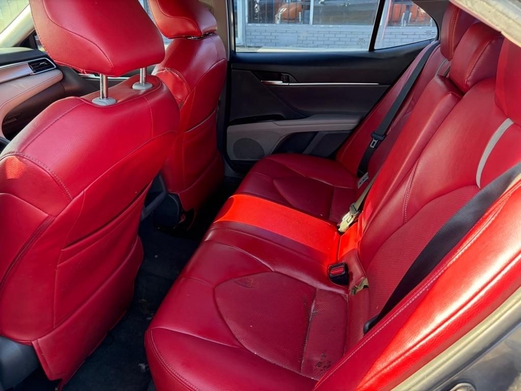 Toyota Camry  2018