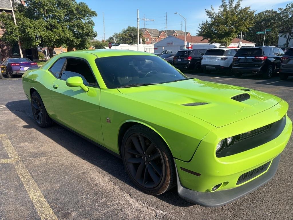 Dodge Challenger  2019