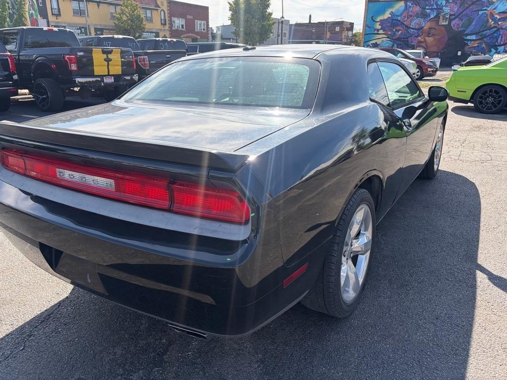 Dodge Challenger  2013
