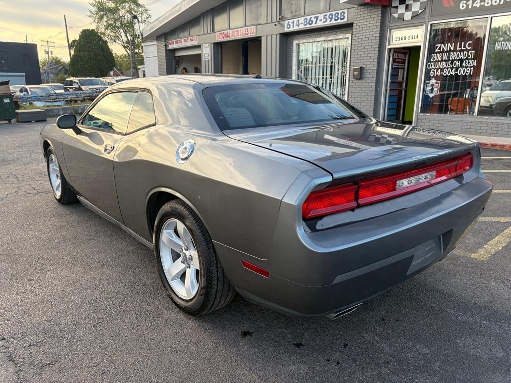 Dodge Challenger  2012