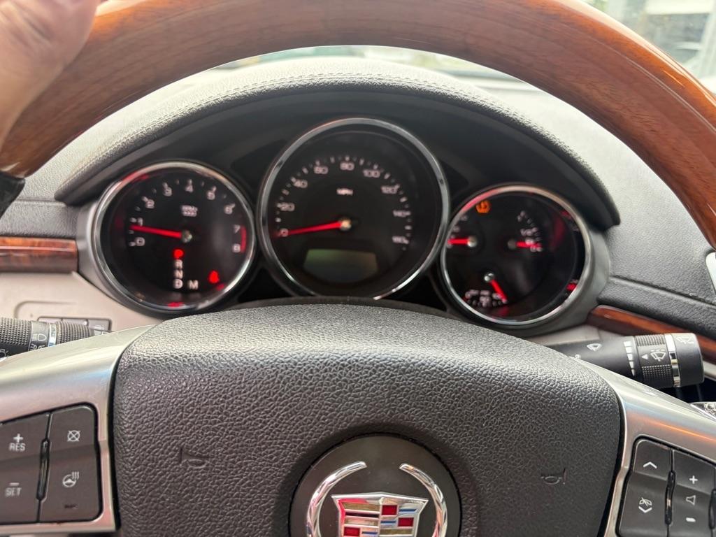 Cadillac CTS  2011