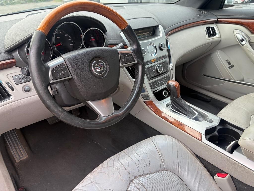 Cadillac CTS  2011