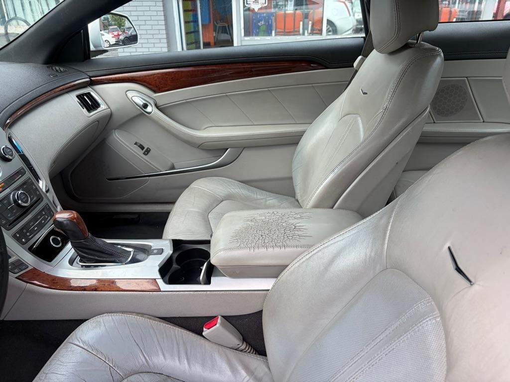 Cadillac CTS  2011