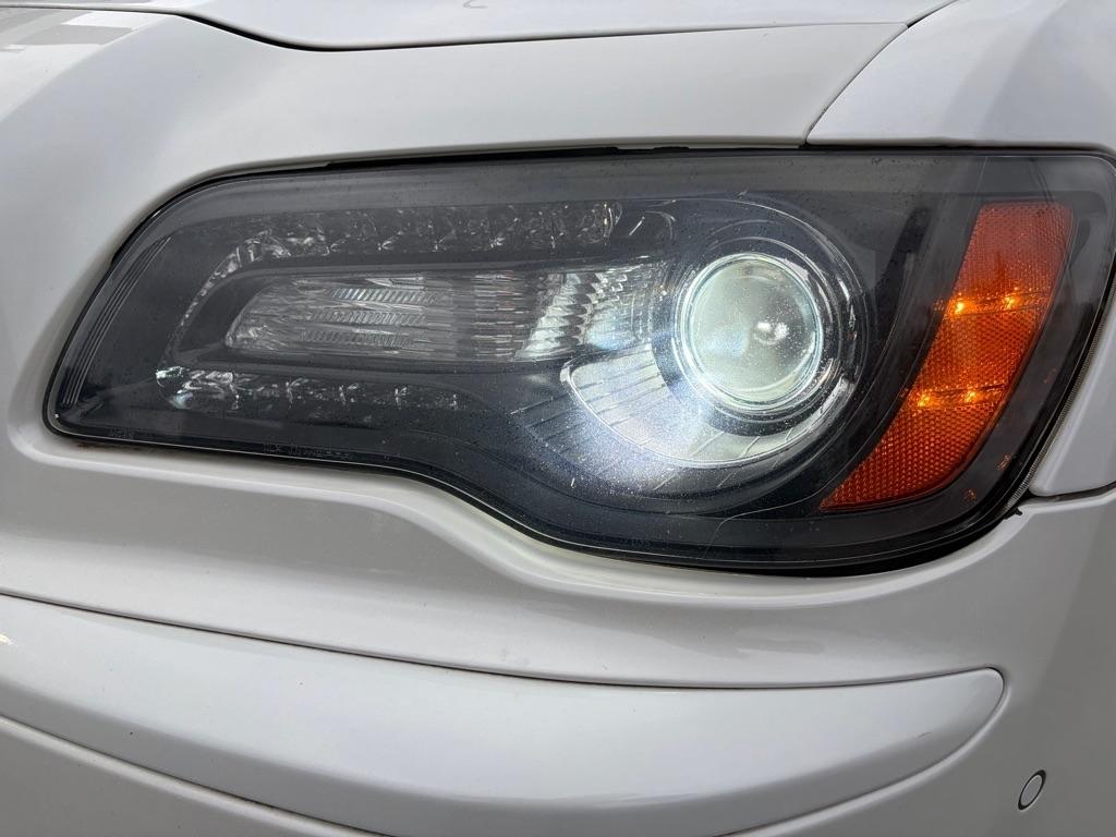 Chrysler 300  2012
