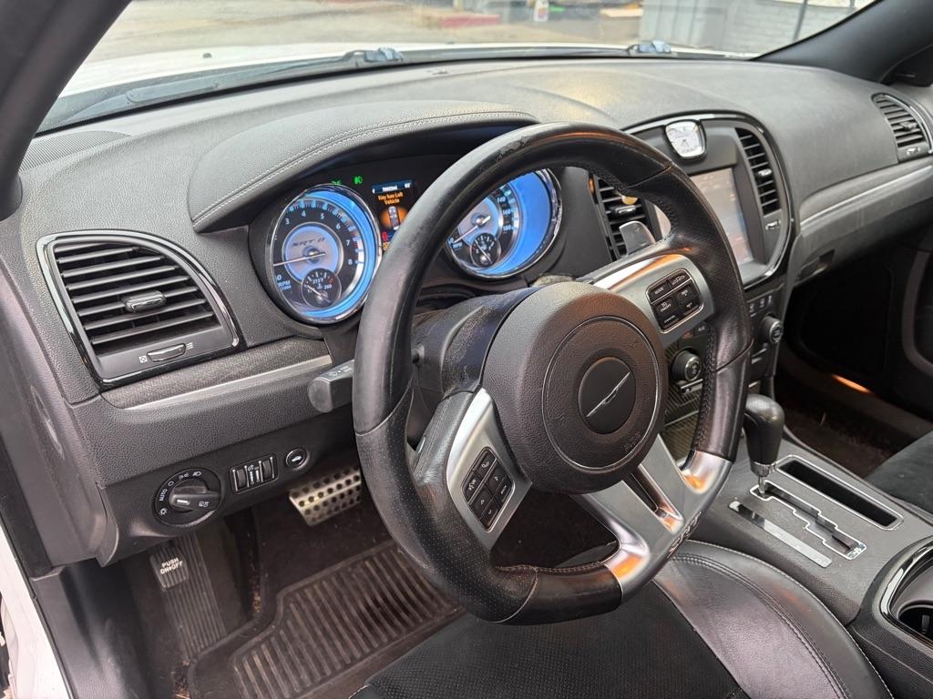 Chrysler 300  2012