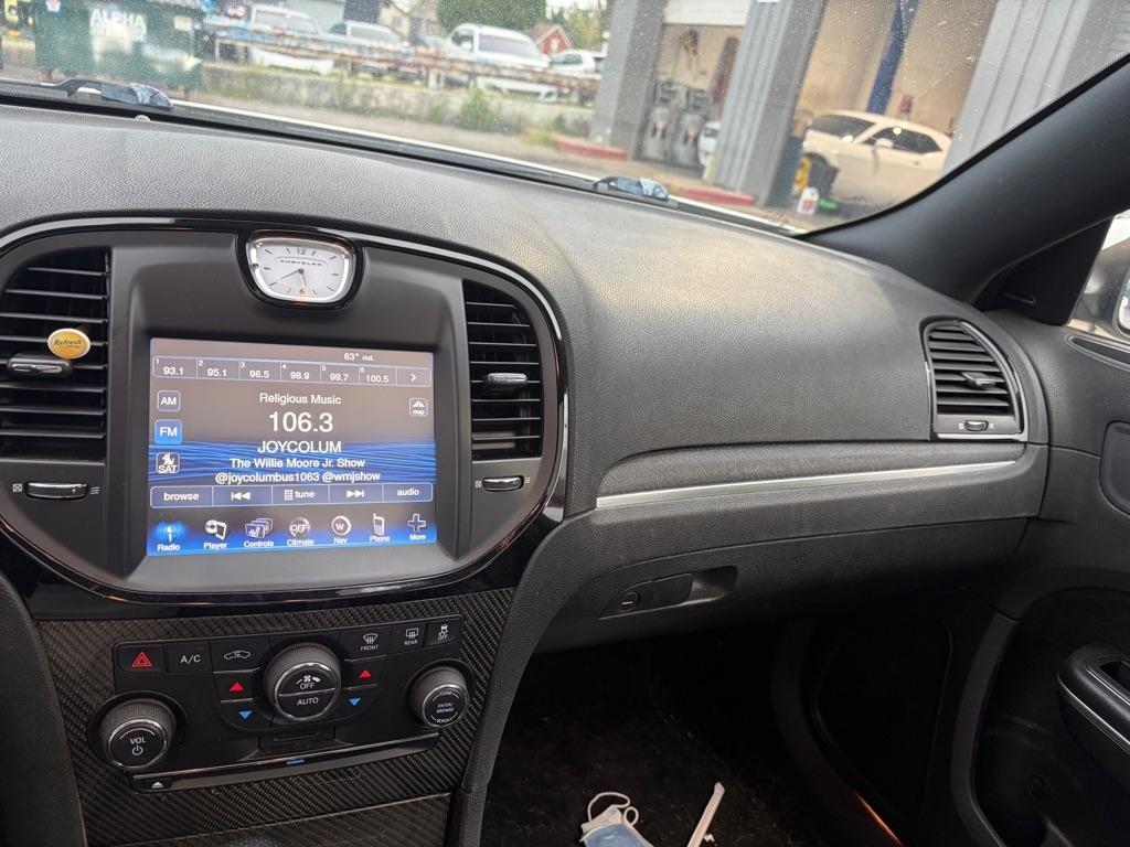 Chrysler 300  2012