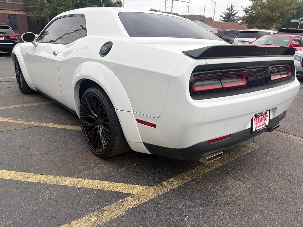 Dodge Challenger  2021