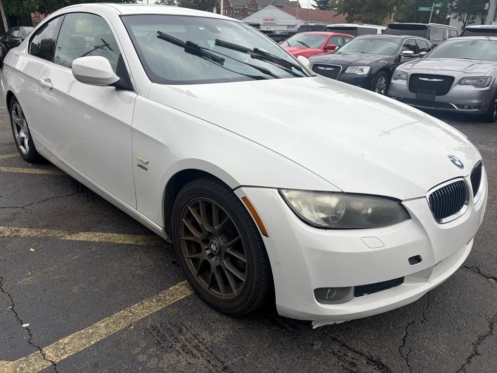 BMW 3-Series  2010