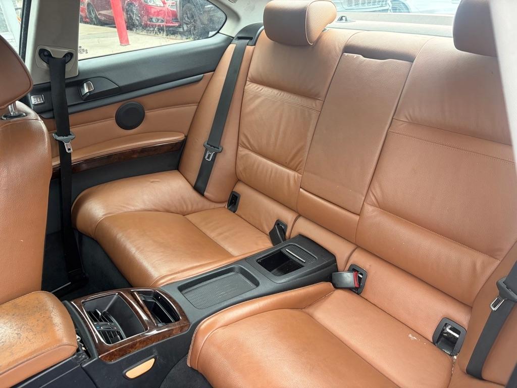 BMW 3-Series  2010