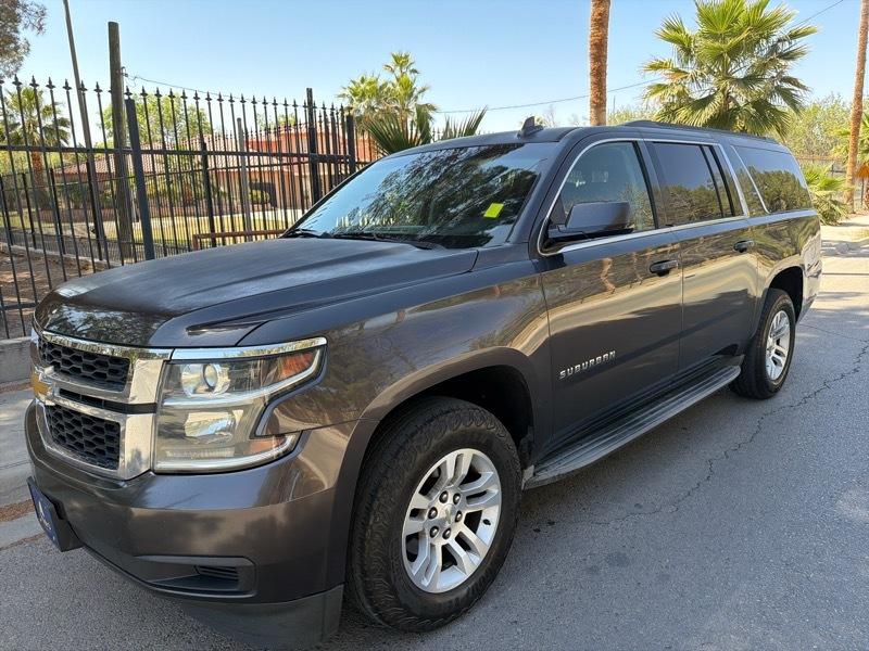 Chevrolet Suburban LT 1500 4WD 2015