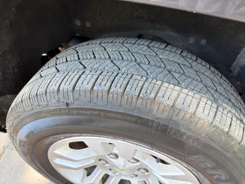 Chevrolet Suburban LT 1500 4WD 2015