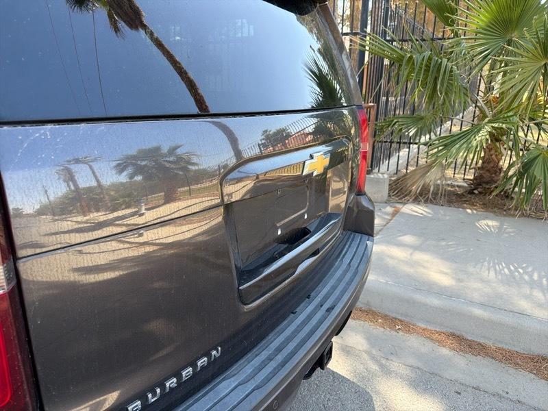 Chevrolet Suburban LT 1500 4WD 2015