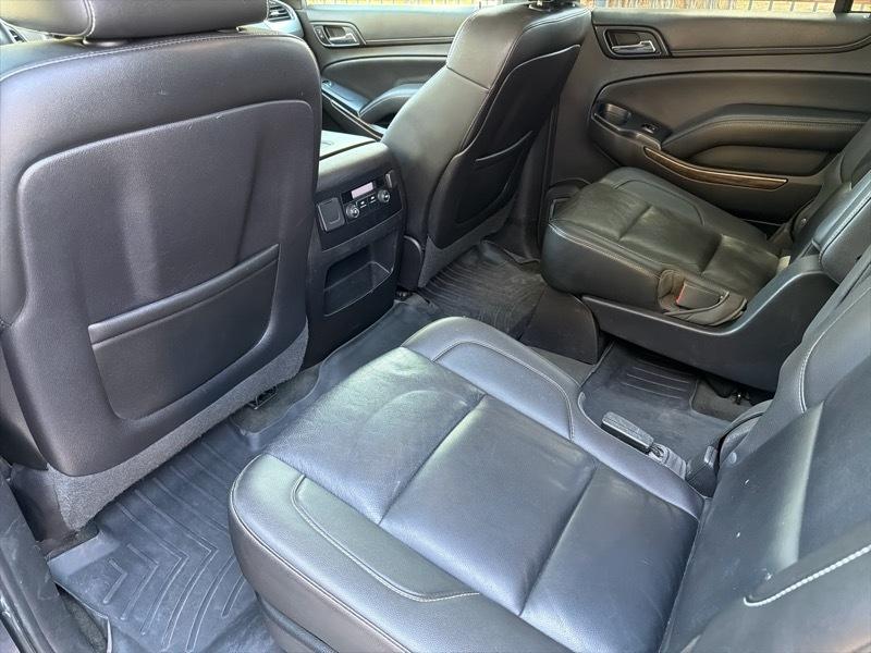 Chevrolet Suburban LT 1500 4WD 2015