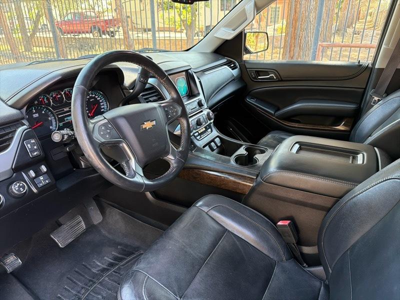 Chevrolet Suburban LT 1500 4WD 2015