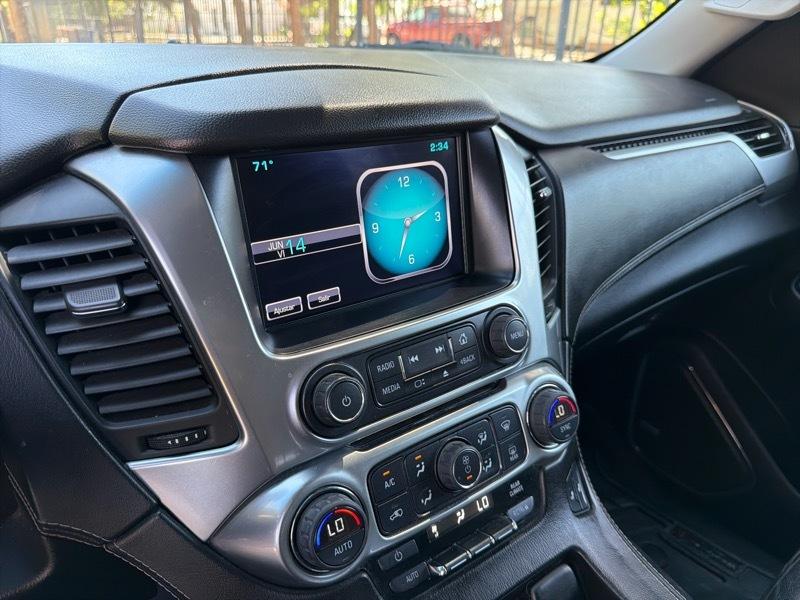 Chevrolet Suburban LT 1500 4WD 2015