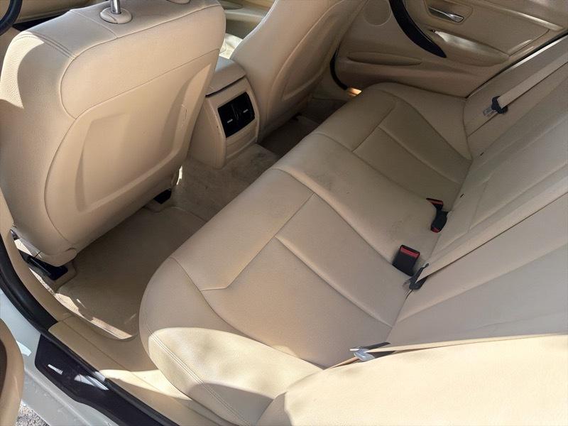 BMW 3-Series 320i Sedan 2015