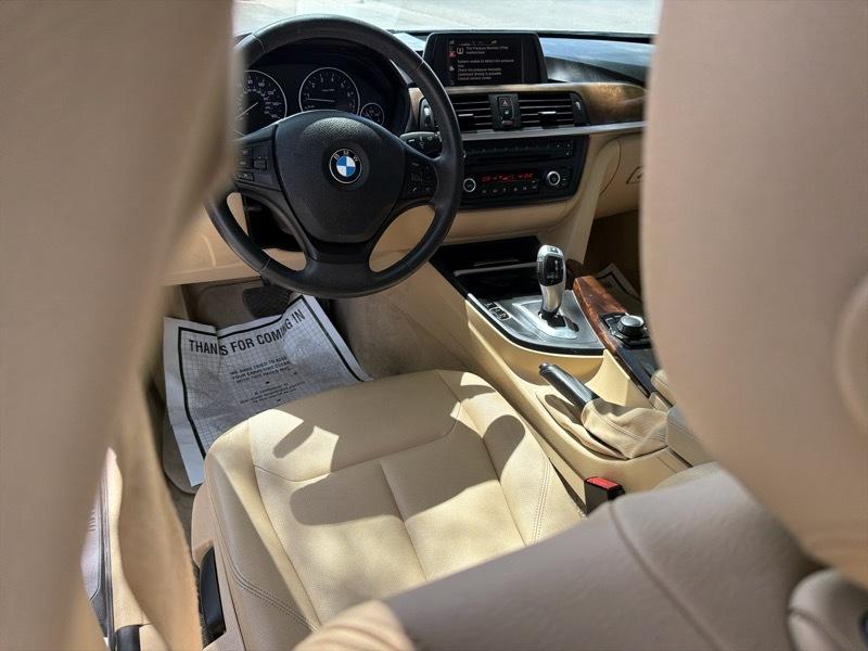 BMW 3-Series 320i Sedan 2015
