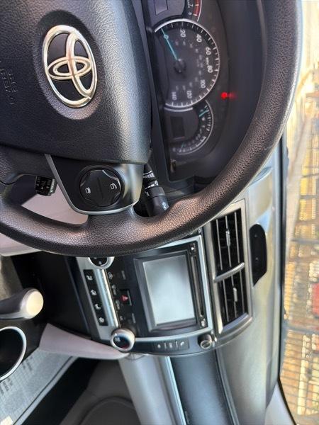Toyota Camry L 2012
