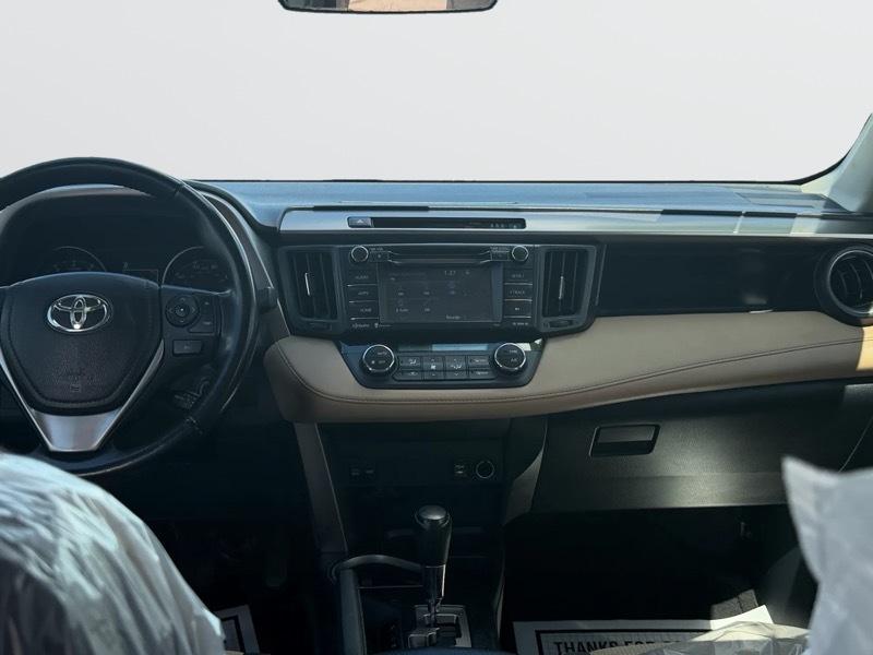 Toyota RAV4 XLE FWD 2017