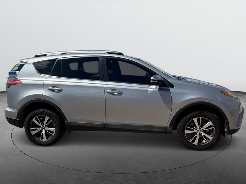 Toyota RAV4 XLE AWD 2018