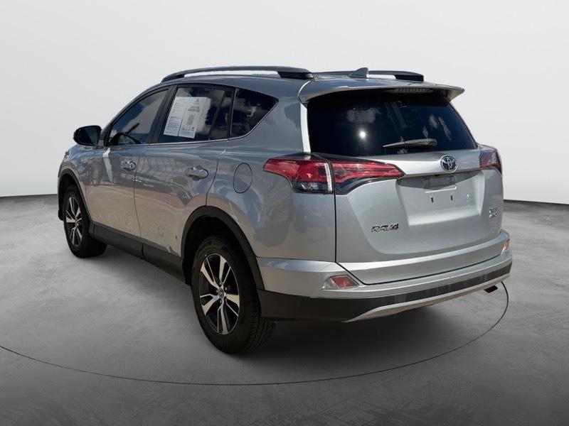 Toyota RAV4 XLE AWD 2018
