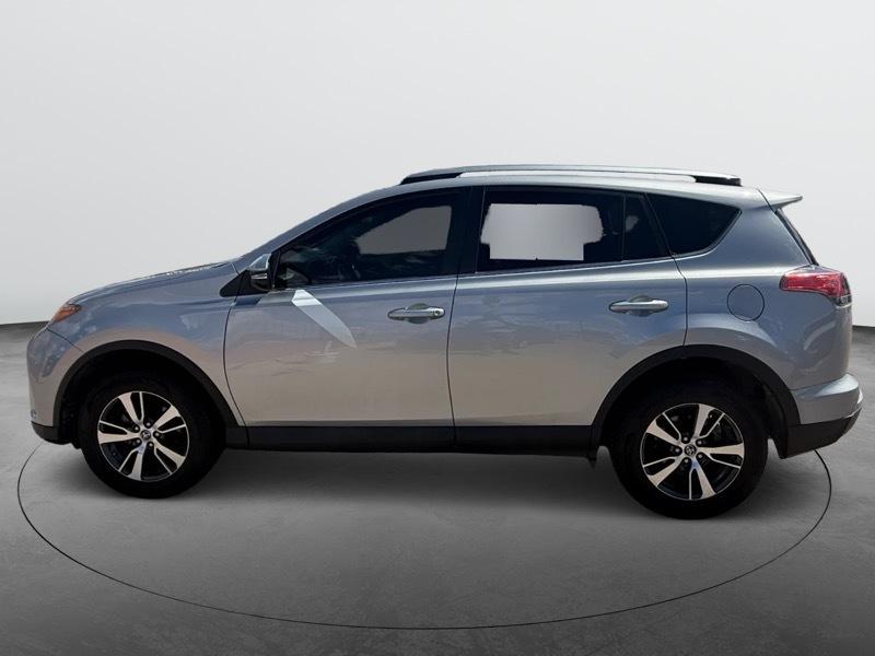 Toyota RAV4 XLE AWD 2018
