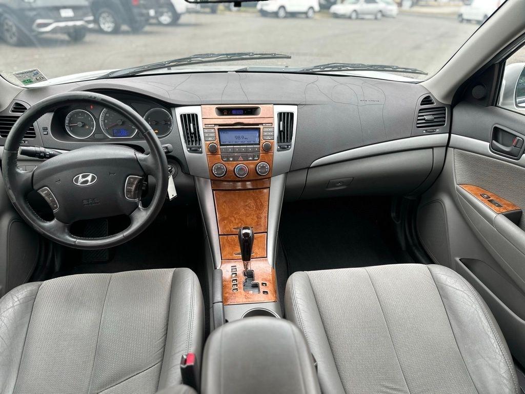 Hyundai Sonata  2009