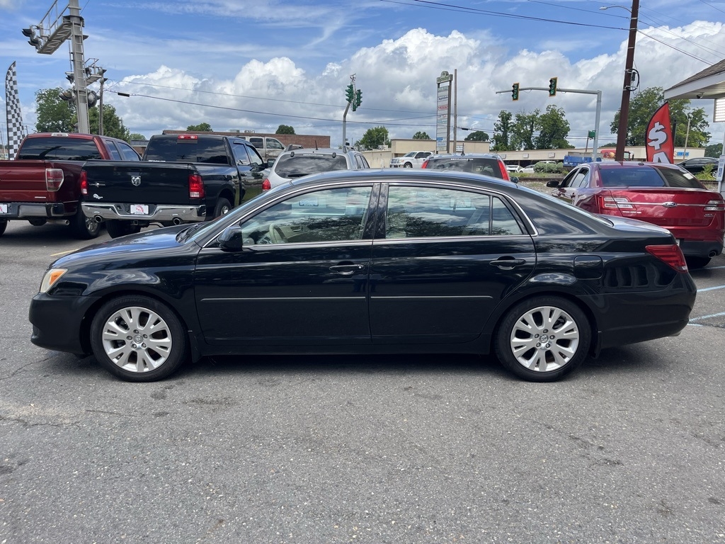 Toyota Avalon  2008