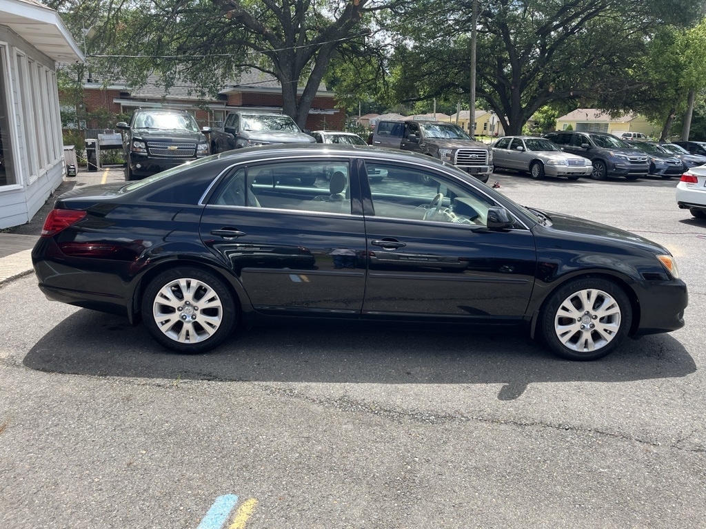 Toyota Avalon  2008