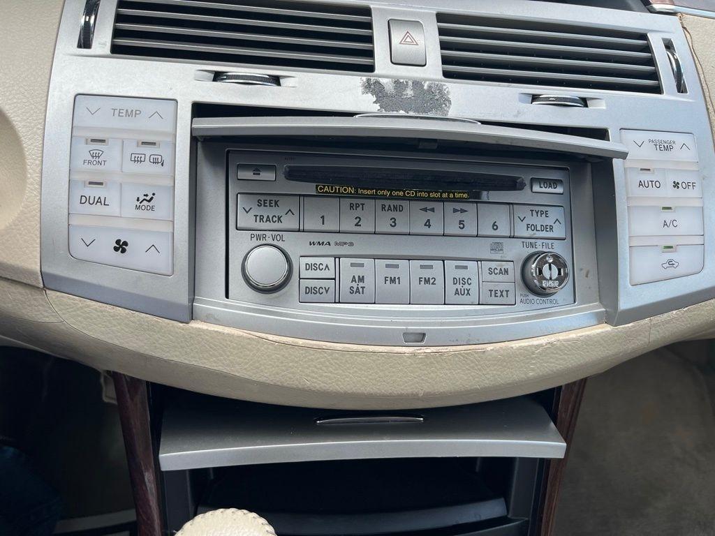 Toyota Avalon  2008