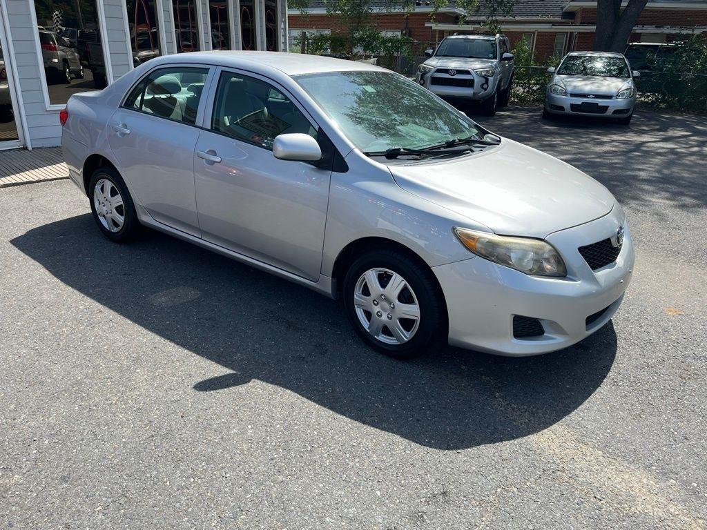 Toyota Corolla  2010