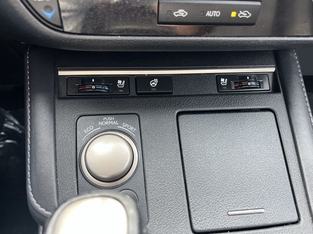 Lexus ES  2017 Lexus ES  2017