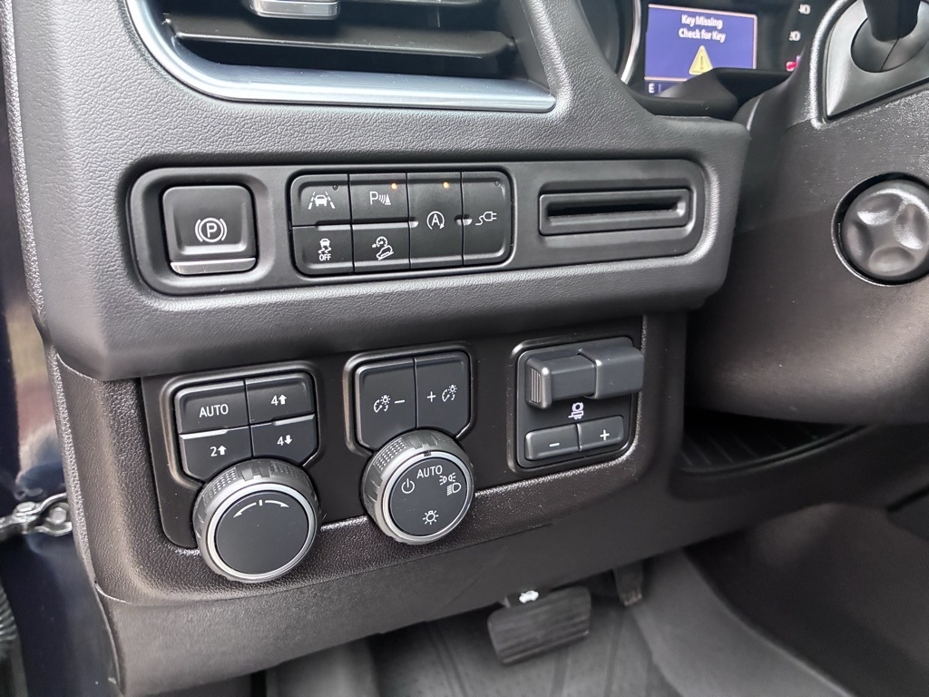 Chevrolet Tahoe  2021