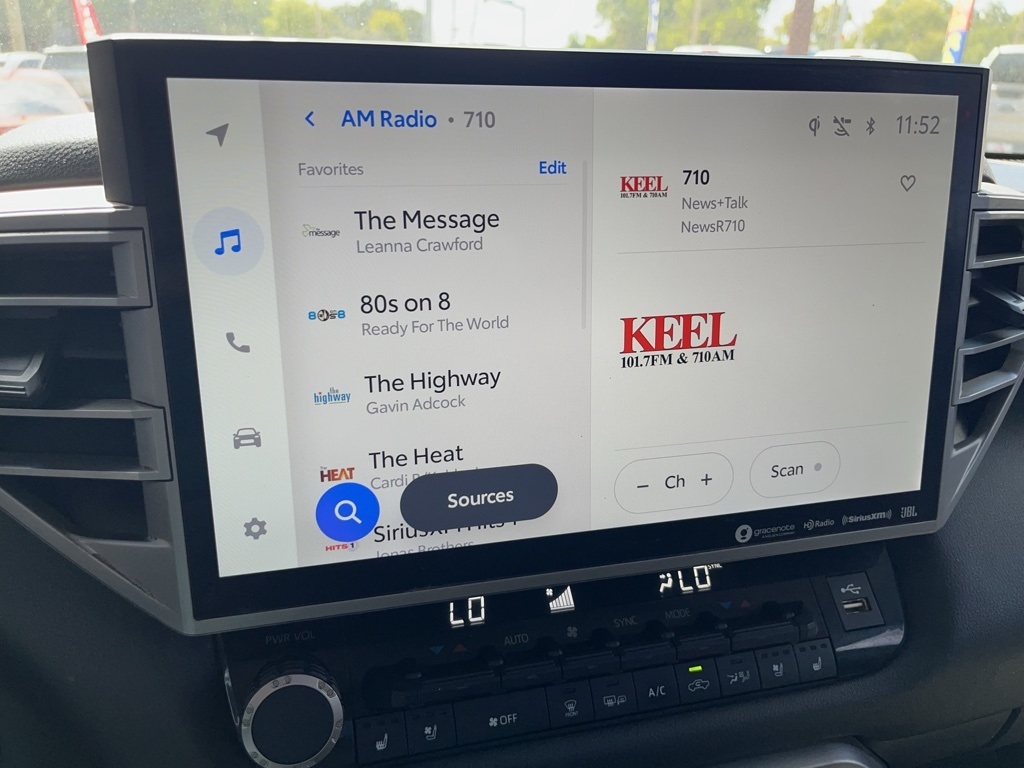 Toyota Tundra 4WD  2022